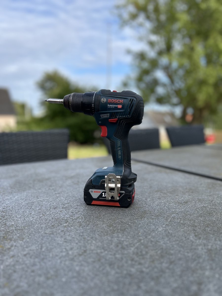Lej en Bore Og skruemaskine 18V Bosch