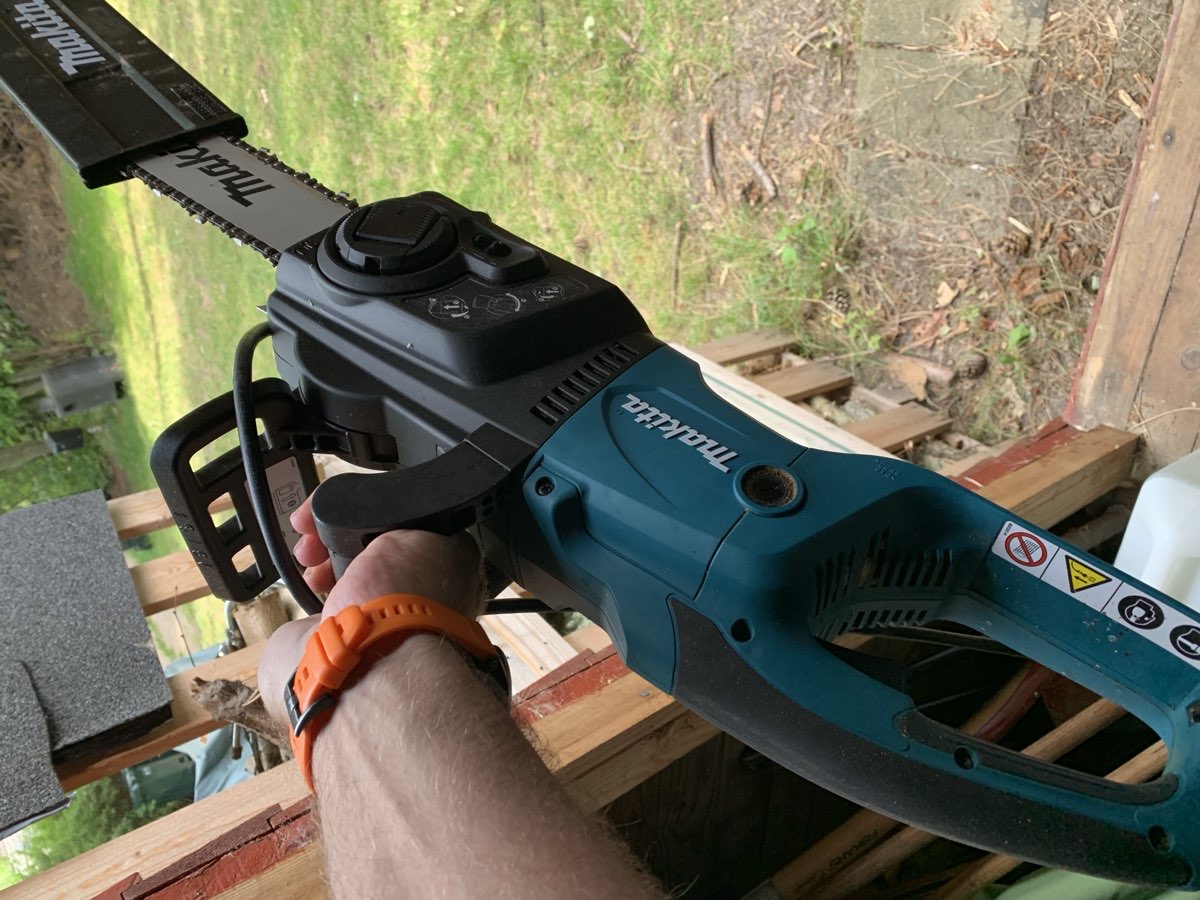 Kraftig elektrisk motorsav