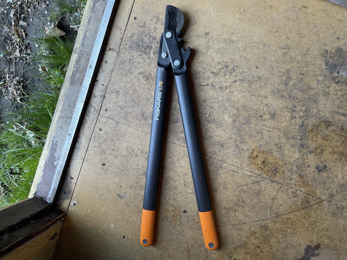 Stor grensaks, kan klippe tykke grene