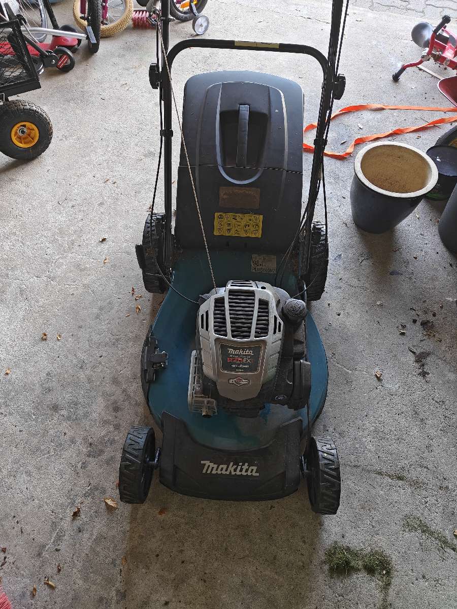 Lej en Græsslåmaskine fra makita