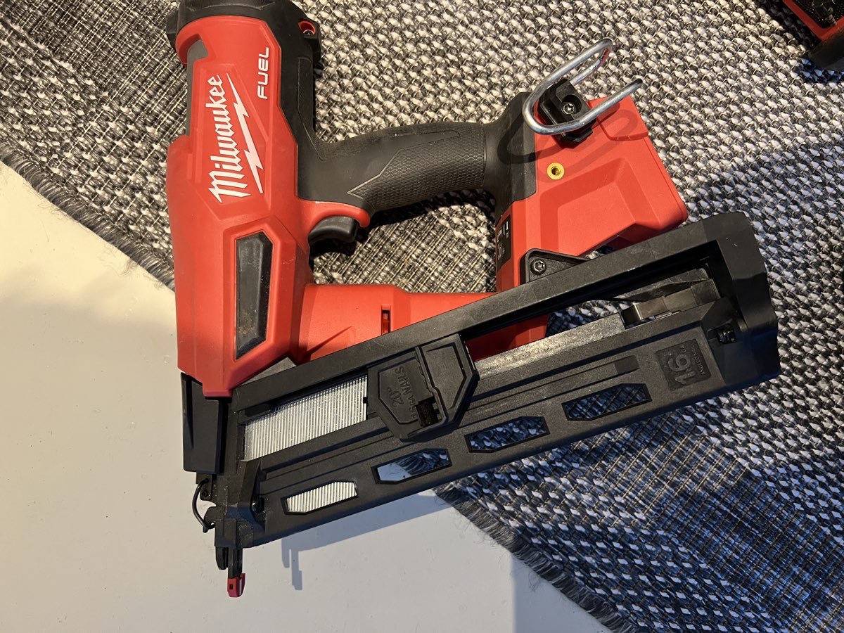 Milwaukee dykkerpistil