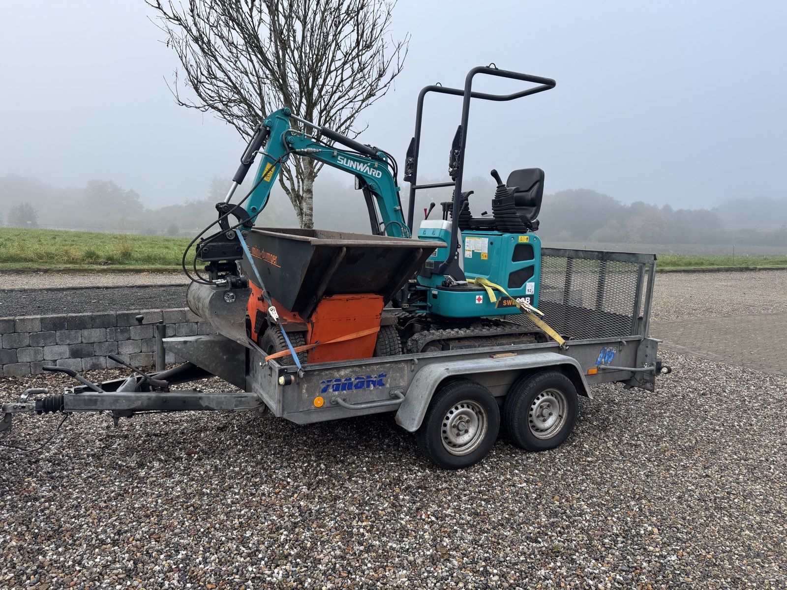 Minigrver motorbør og trailer