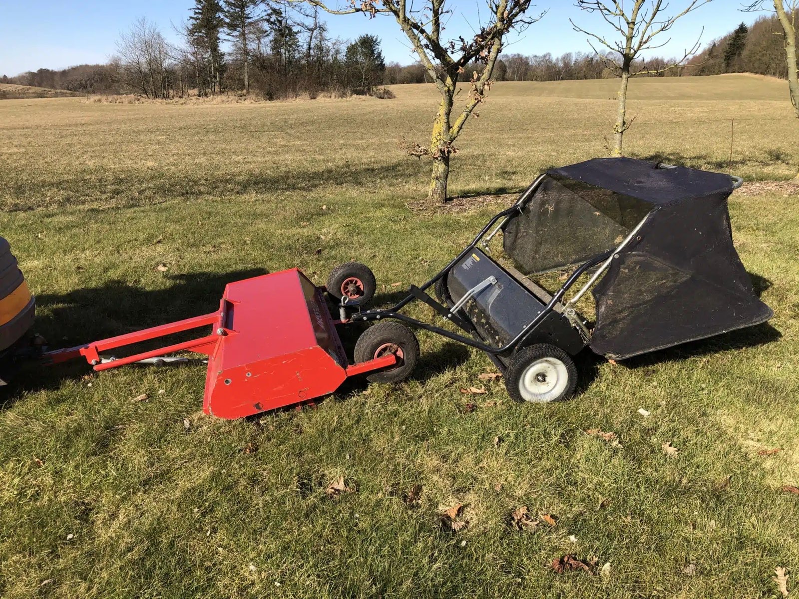 Mossrider Vertikalskærer  plænelufter