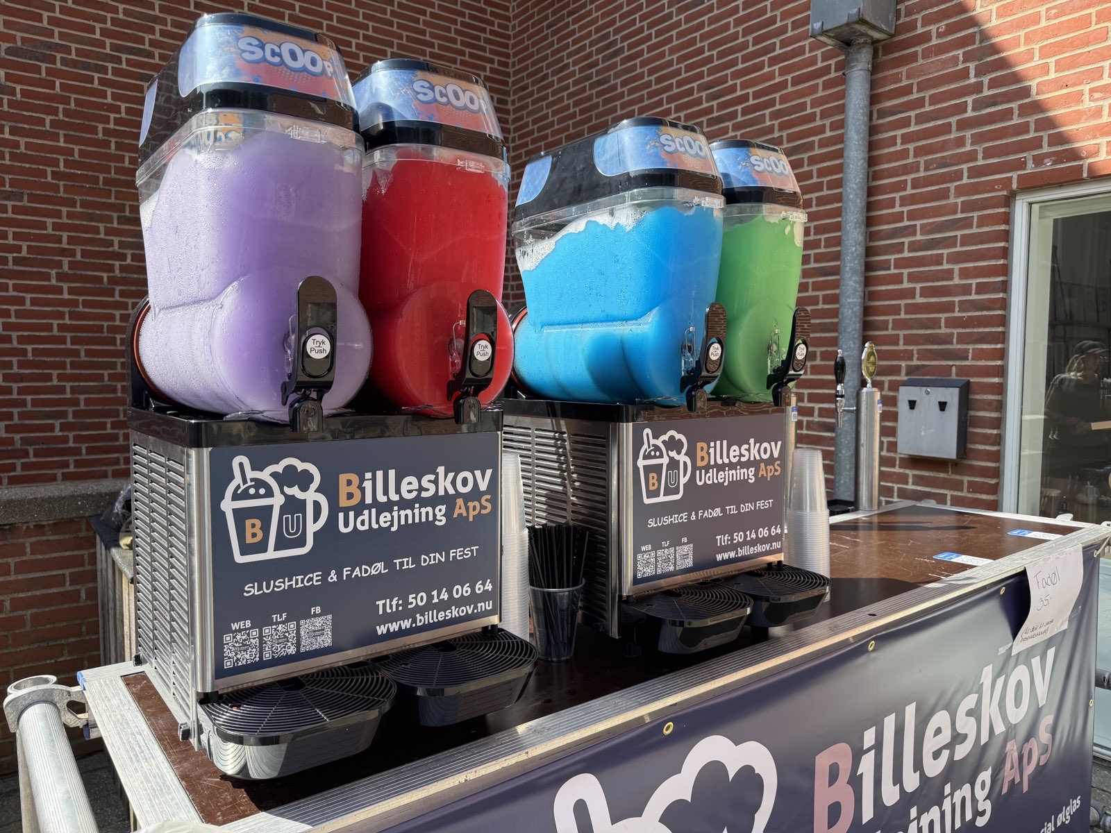 Lej en Slushice udlejes