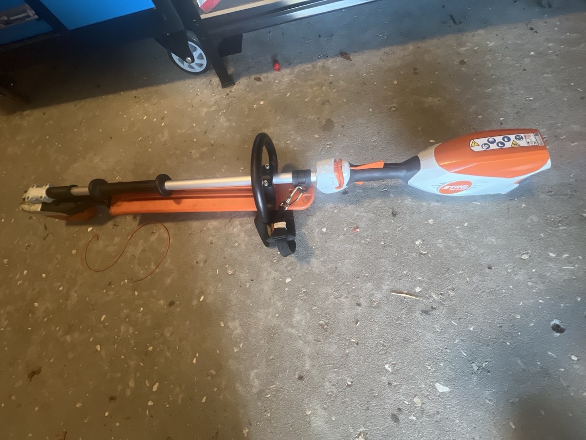 Medfølger 2 stk batterier og lader